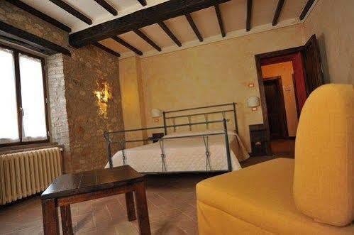 Вілла Il Casale Di Mario Montecchio  Екстер'єр фото
